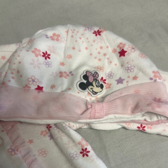 Disney Pink and White Minnie Mouse Jumpsuit with Floral Design and matching hat - Picture 6 of 6